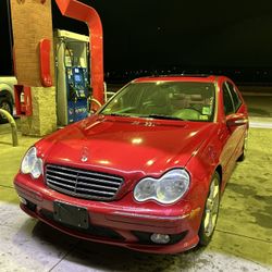 Mercedes C230                         not For Parts 