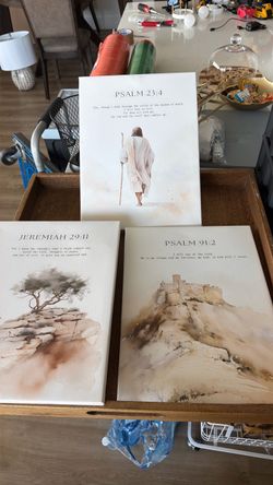 Canvases with verses