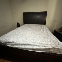 Queen Bed frame (City furniture) 