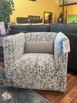 NEW Finnigan Swivel Chair