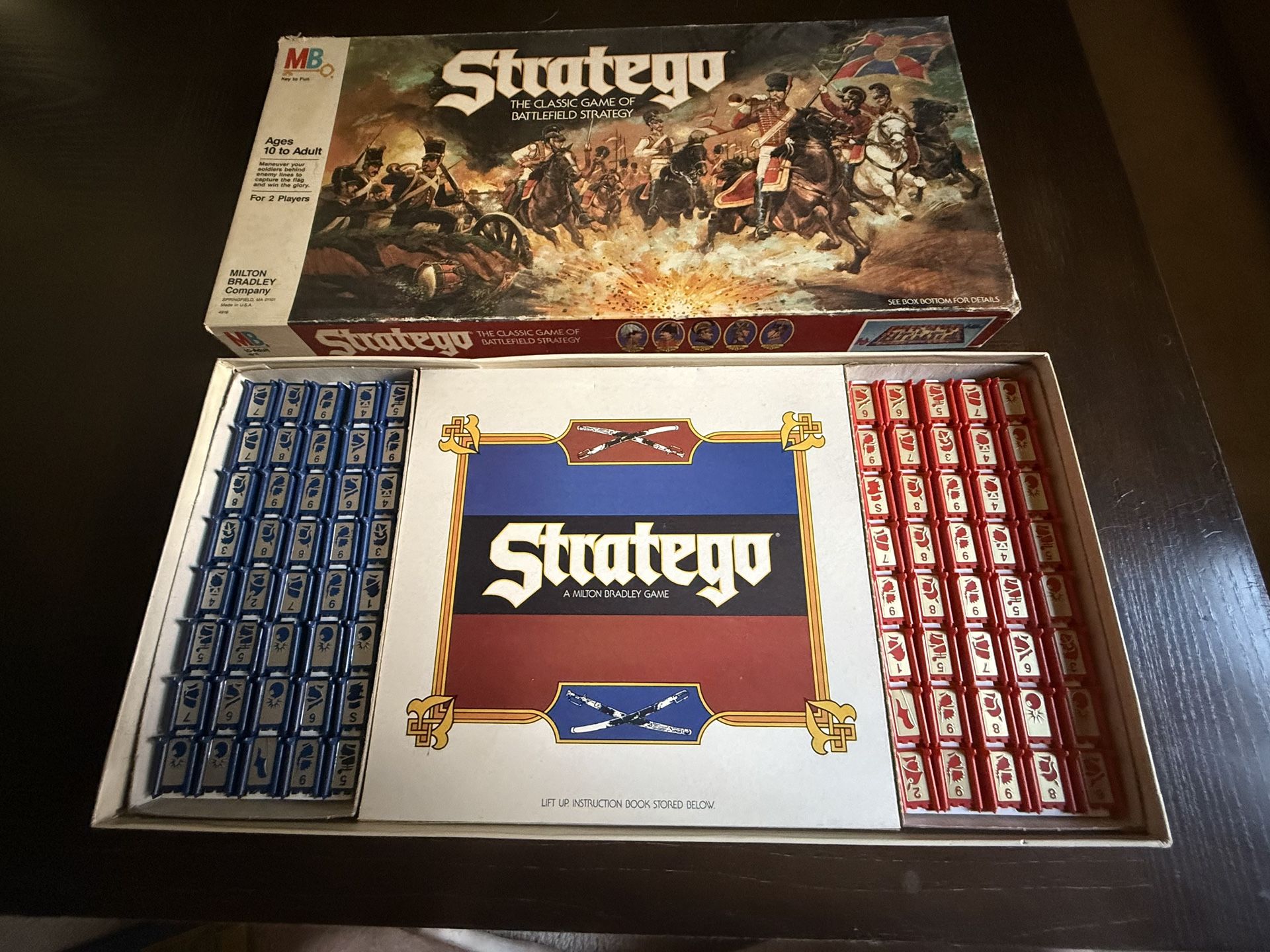 Stratego - Milton Bradley