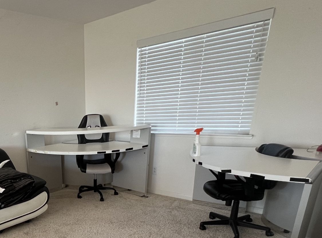 White Circle Desk