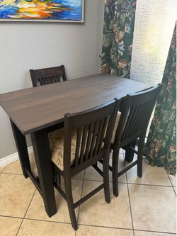 Counter Height Table and Chairs