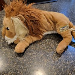 Disney's Animal Kingdom 18" length plush male lion stuffie