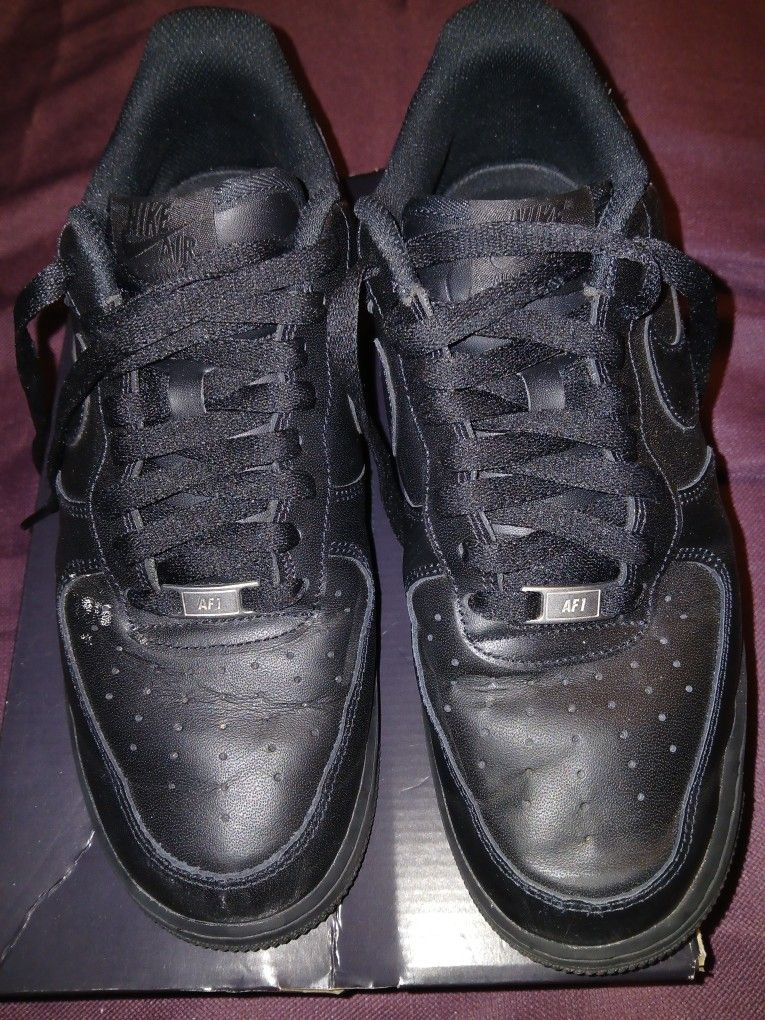 Air Force 1 Black, Jordon 2 Grey