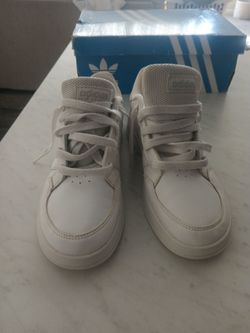 ADIDAS FOR SALE $25