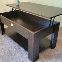 Coffee Table with Lift Top & Hidden Storage 