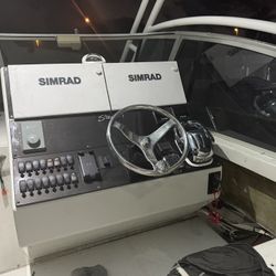 Simrad NSS EVO3s 16” …….2400$ E/A 