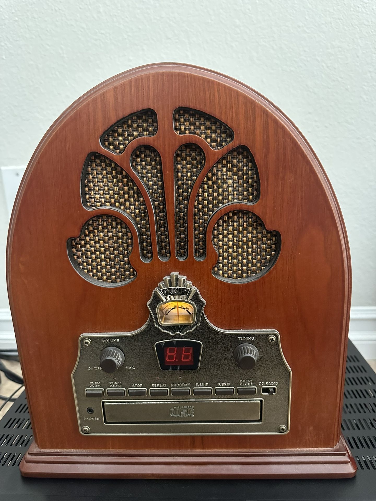 Crosley CR32CD Cathedral Retro Vintage Table Top Radio w/ CD Player