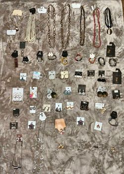 Costume Jewelry Lot – 50+ Pieces, Mostly NWT | Necklaces, Bracelets, Earrings
