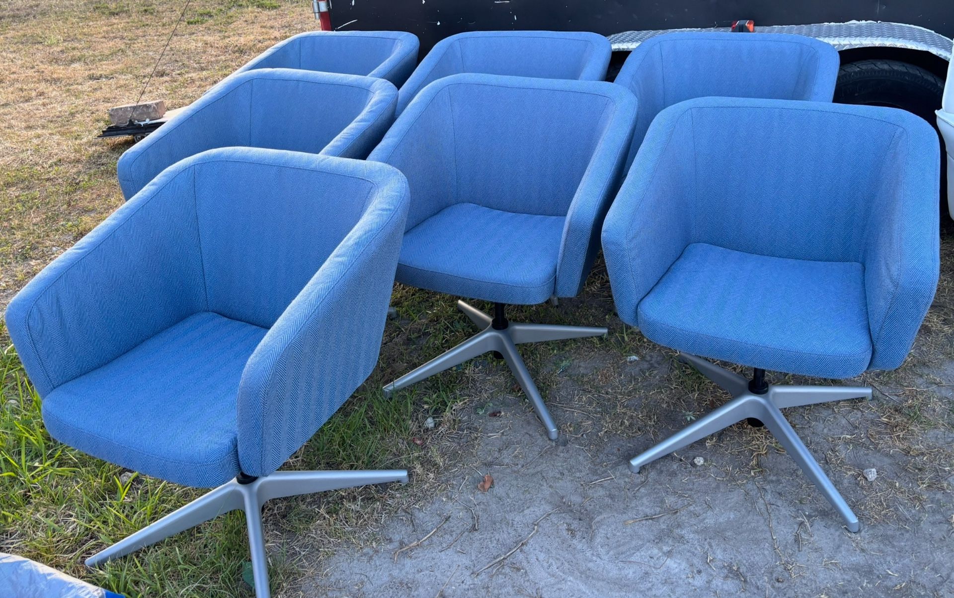 Light Blue Modern Swivel Office Chairs Moving Sale
