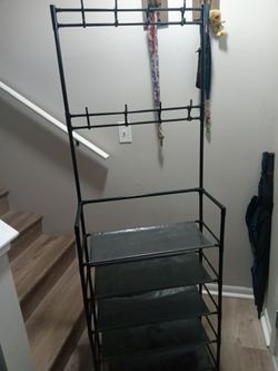 Shoe and hat rack