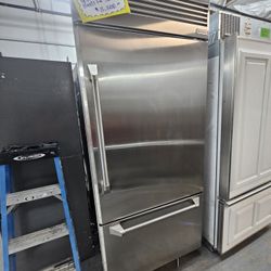 36" GE MONOGRAM BUILT IN BOTTOM FREEZER STAINLESS STEEL 