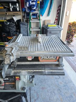 RIDGID Wet Tile Saw