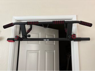 Pull up bar