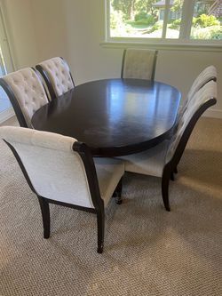 Wood extendable Dining Table with 6 chairs