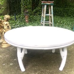 Gorgeous Mid-Century Modern Bamboo Small Round Coffee Table! 🌺