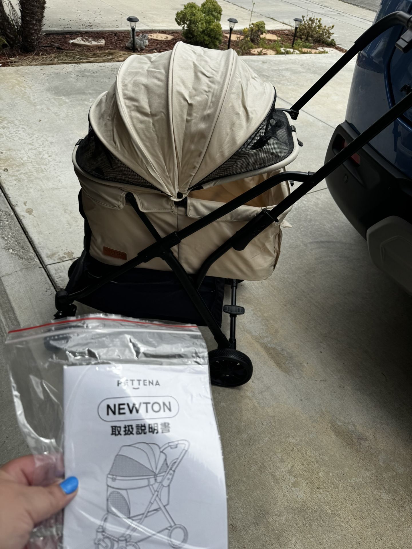 Brand New Stroller/Kitten, Cats Or Puppy Weighing 50 Lbs. Secure Top Loading