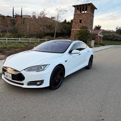 2013 Tesla Model S