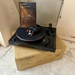 Fluence Turntable
