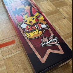 Pokémon Worlds Bear Walker skateboard