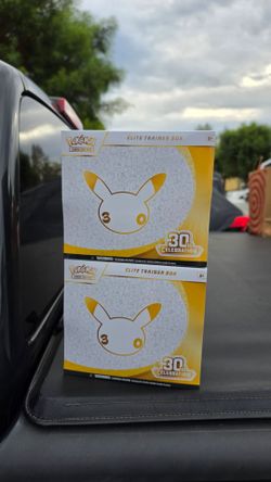 Pokemon 30th celebration etb