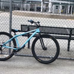 Bomma Thrust 29 Inch