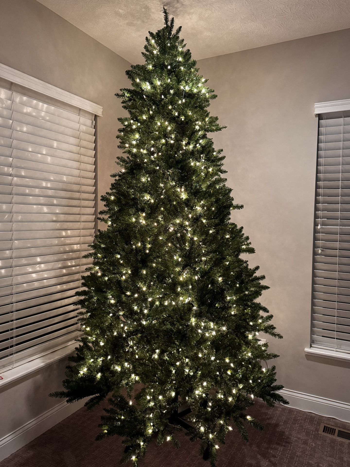 Frontgate FLIP 9’ Pre lit Artificial Christmas Tree