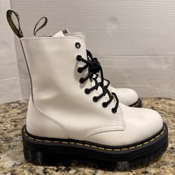 Dr Martens Jadon Leather Platform Combat Boots Woman US 7 Man US 6 White