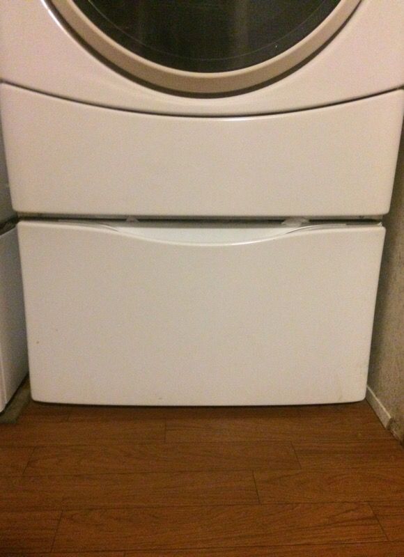 Kenmore 51022 13.7" Laundry Pedestal only w/ Storage Drawer - White