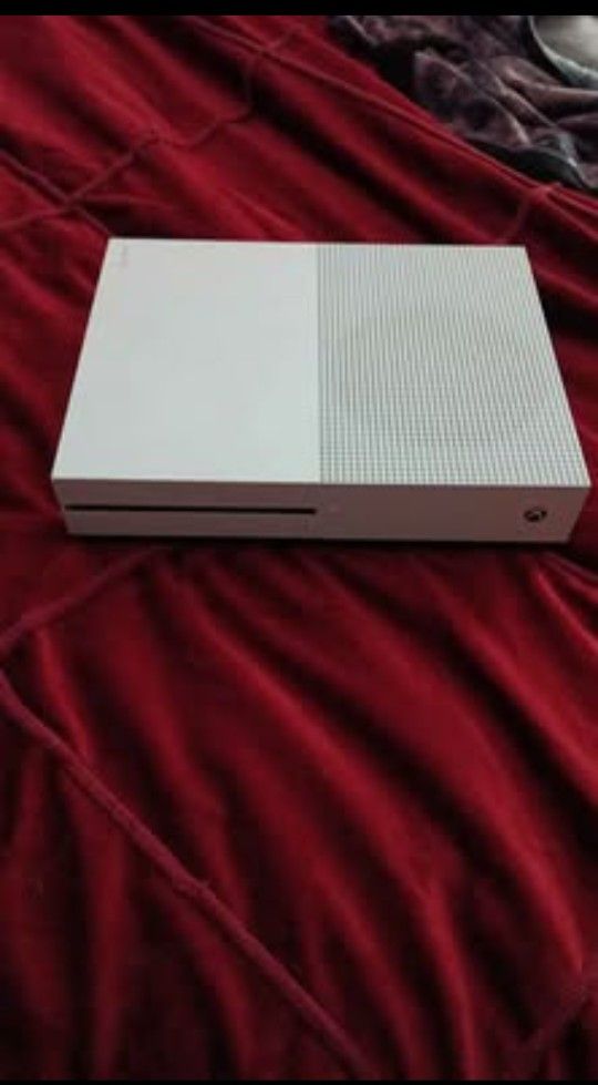 Xbox One S For Parts Only