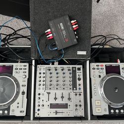 DJ TURNTABLES CDJ’s. DENON AUDIO MIXER. (2) DN-S3500z (1) DN-X1500S