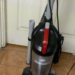 Dirt Devil Vacuum 