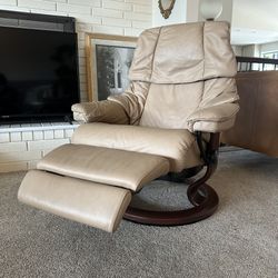 Ekornes Stressless Reno Power Recliner
