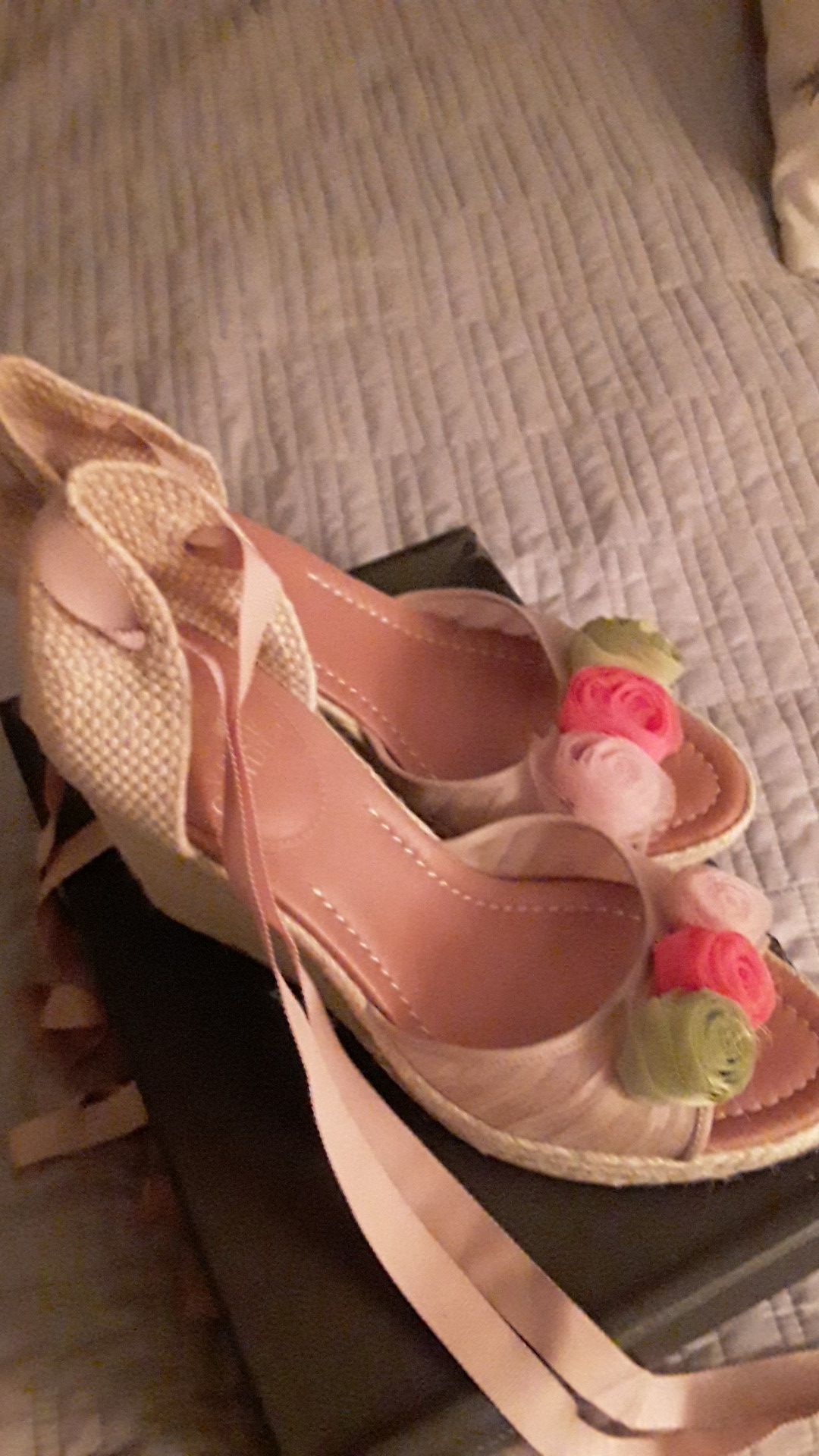 Gorgeous Vince Camuto like new size 9 shoes