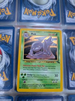 Pokemon Card--Holographic Muk