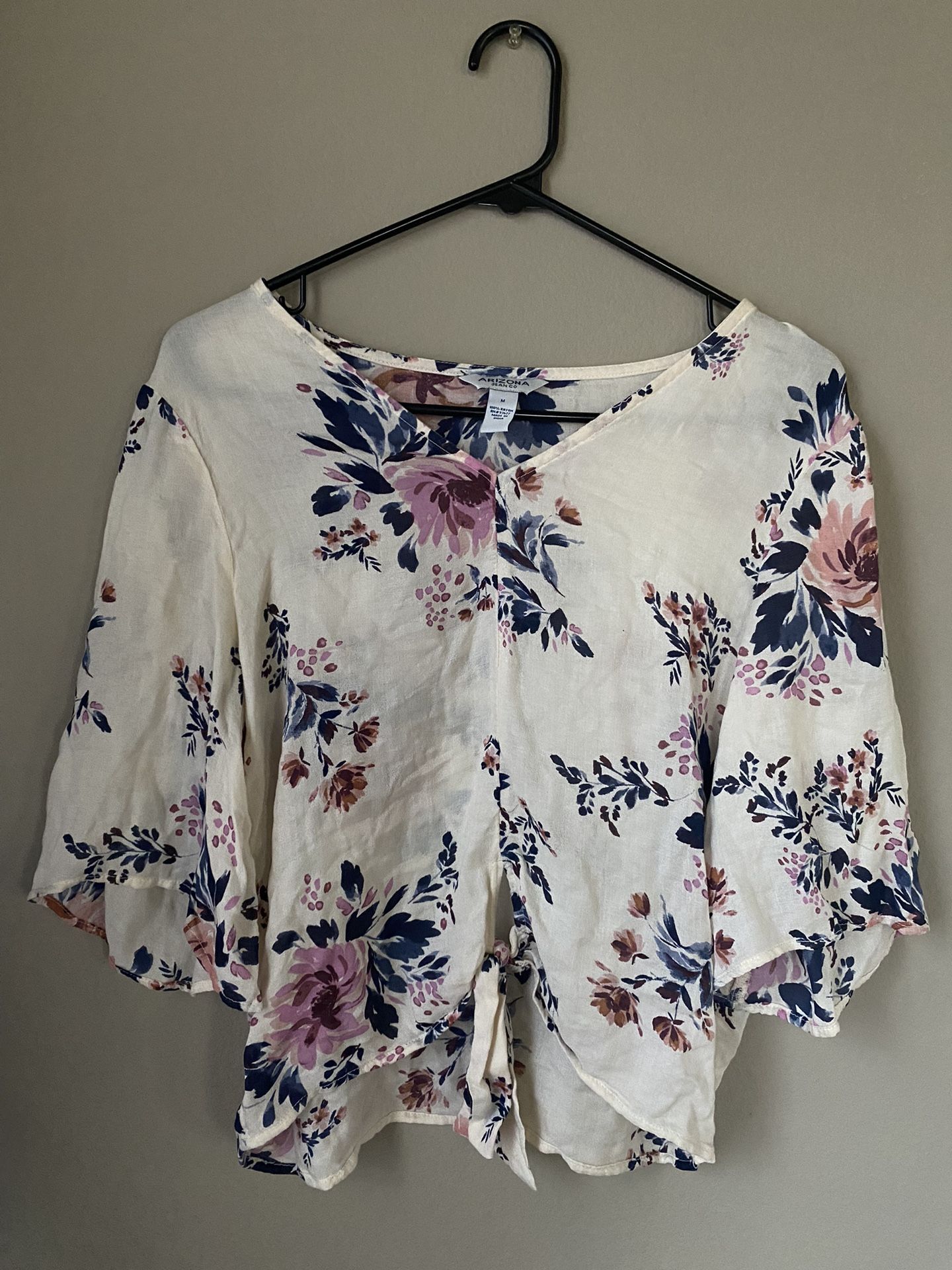 White Floral Dress Shirt Women’s Medium for Sale in San Antonio, TX
