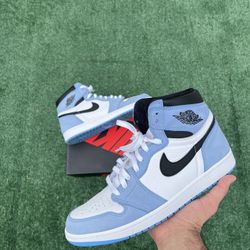 Air Jordan 1 Retro High “University Blue”