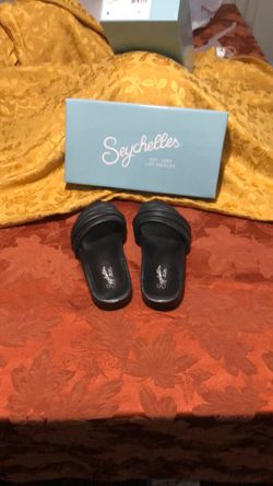 Used Twice.  Comfortable Sandals In Black.  Paid 60. Size 6 Woman 
