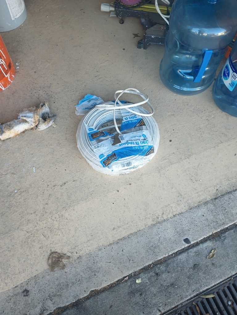 250 Ft 14/2 Eléctrico Wire