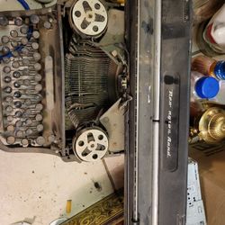 1930s Newspaper Typewriter 
