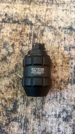 Viktor & Rolf Spicebomb Dark Leather Eau de Parfum - 90ml / 3.04 oz