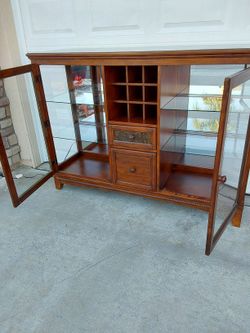 Lighted Cabinet