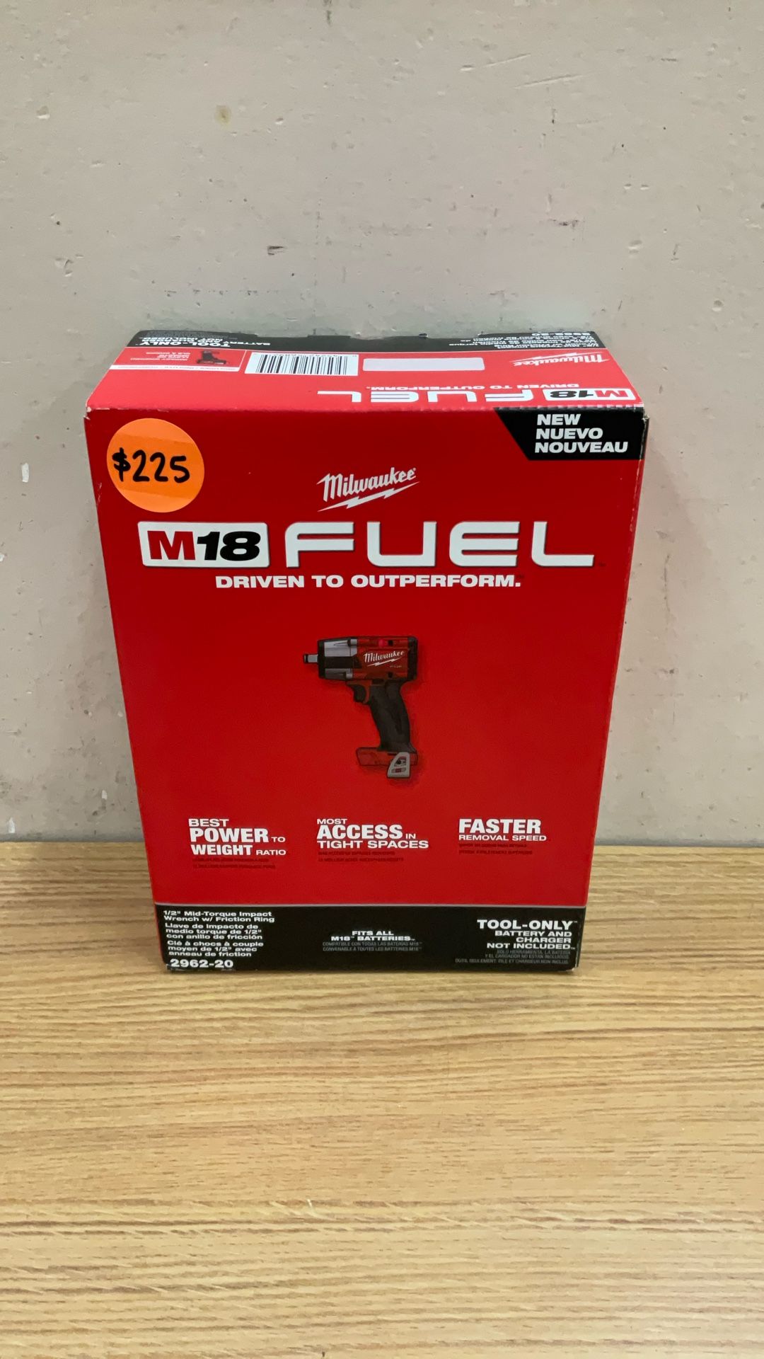 MILWAUKEE 2962-20 1/2” MID-TORQUE IMPACT WRENCH W/ FRICTION RING (TOOL ONLY).