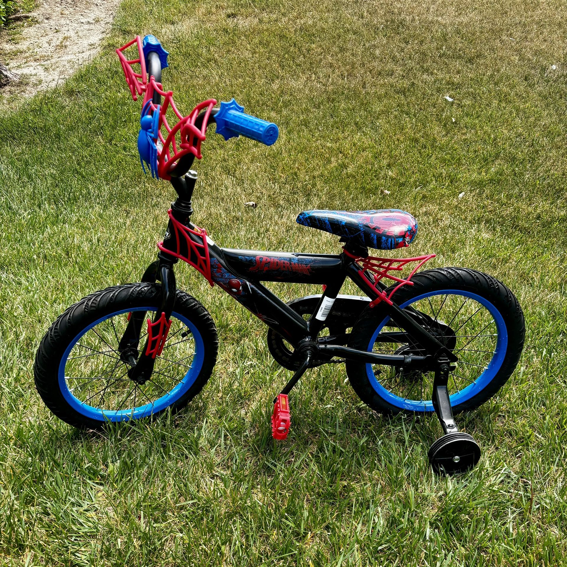 Boys Child Spider Man Bike With Training Wheels