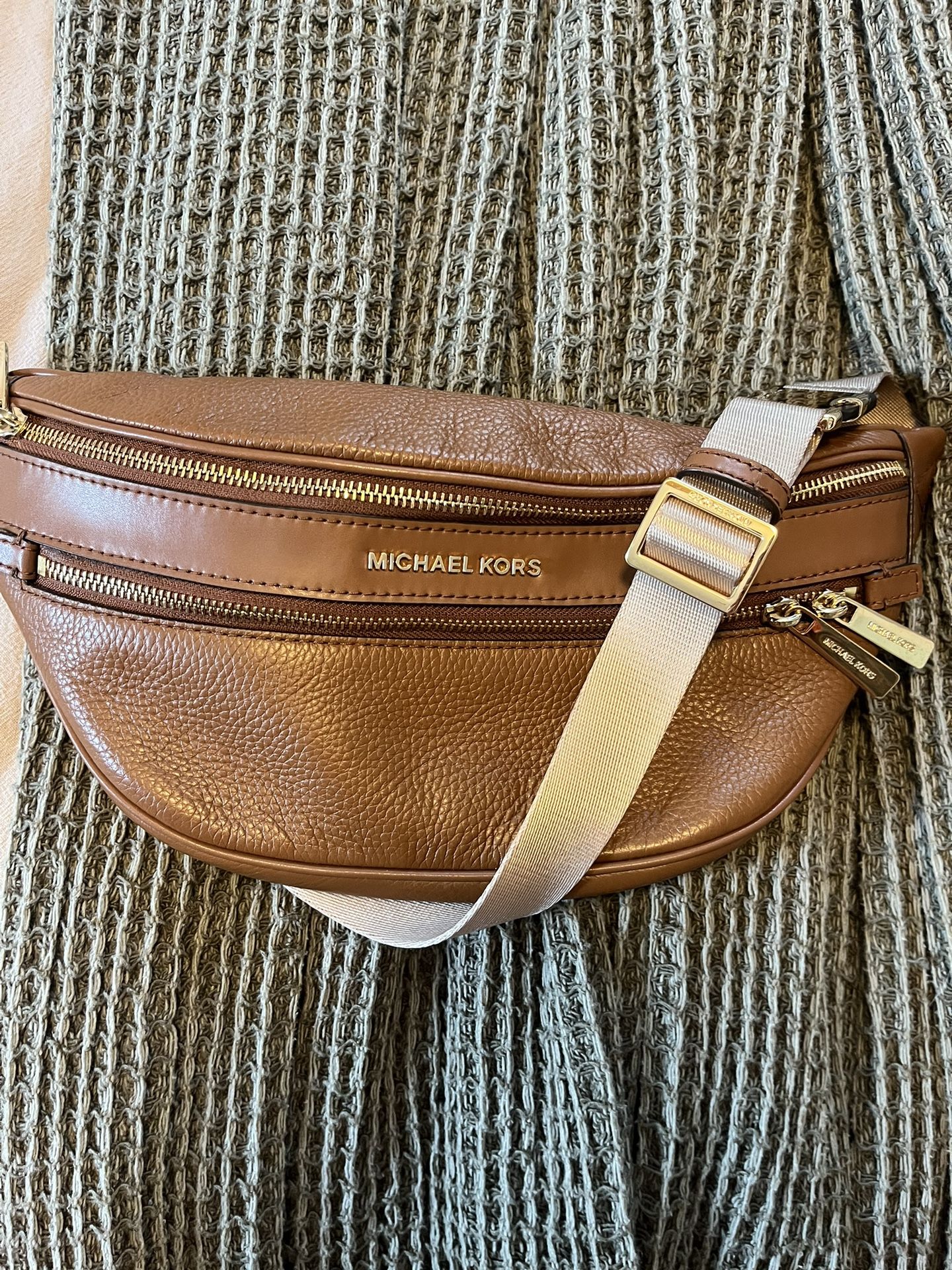 Michael Kors Crossbody