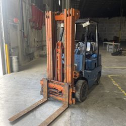 Nissan Forklift CPF02A25V