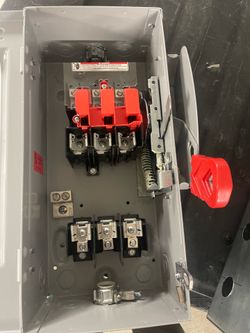 30 Amp heavy duty safety switch/diaconnect