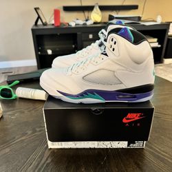 Air Jordan 5 “Grape”