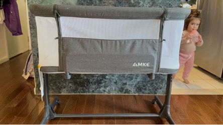 AMKE Baby Bassinet Co-sleeper